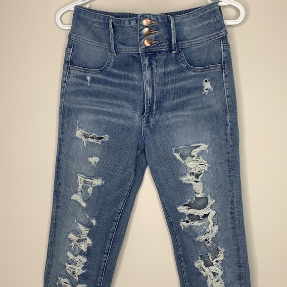 American eagle high waisted ripped jeans - Picture 2 of 3